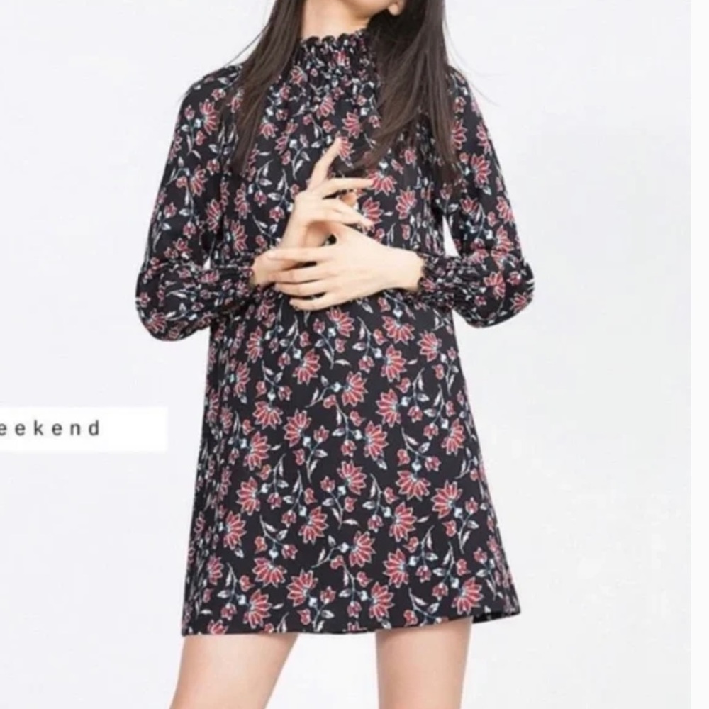 ZARA printed smocked shift dress Made in Spain